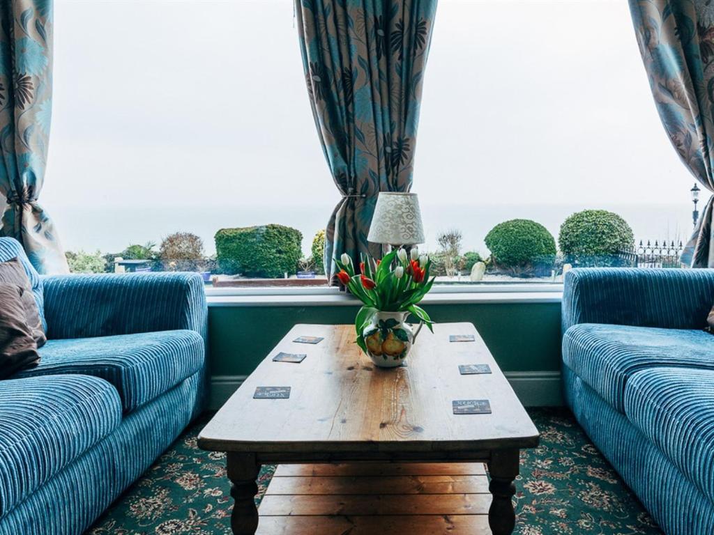 The Cliff Hall Shanklin Exterior photo